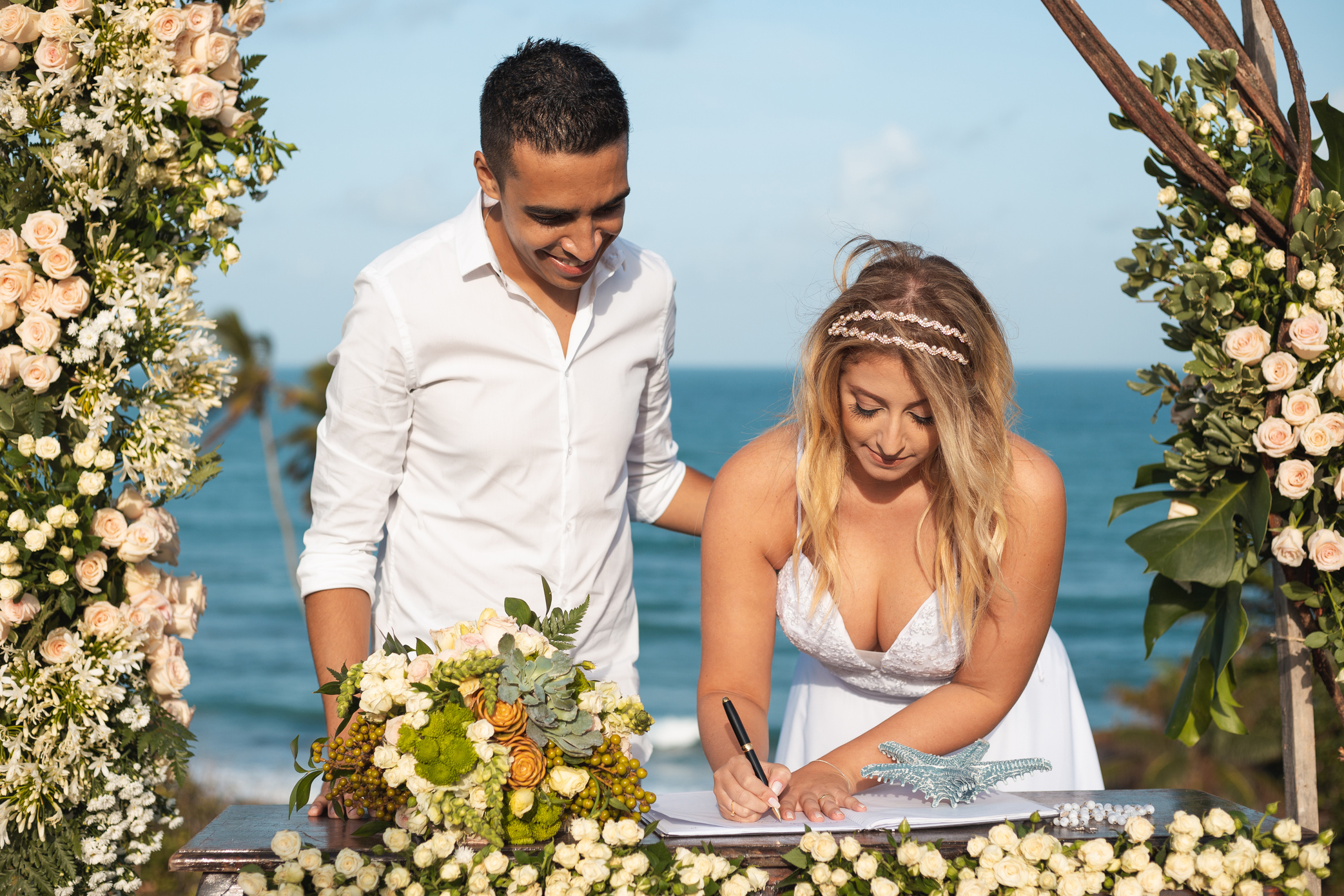 Elopement Wedding on the tropical beach